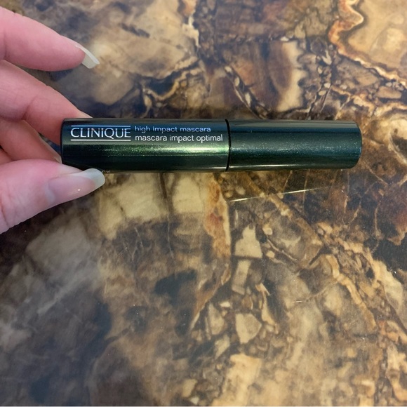 New Clinique High Impact Mascara Travel Size Black 01 - Picture 2 of 8